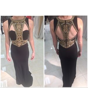 Size 00 Sherri Hill Prom Dress